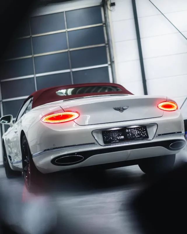 Bentley Continental GTC, Foto 2