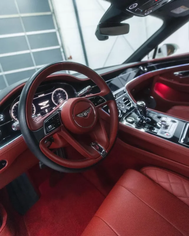 Bentley Continental GTC, Foto 5