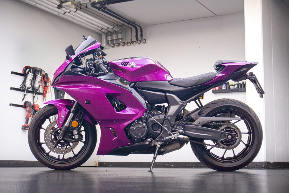 Yamaha R7, Foto 2